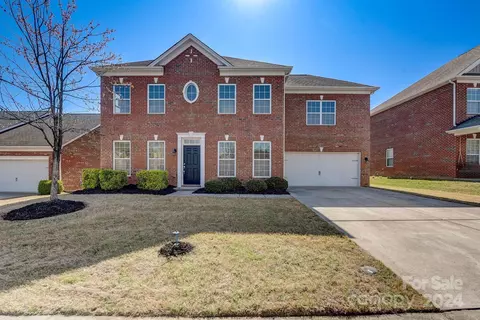 248 Oakbourne Ln, Rock Hill, SC 29732