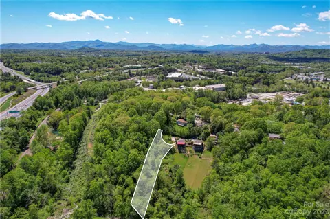 14 Gabrielle Ln, Asheville, NC 28805