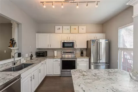 3050 Castleberry Ct, Charlotte, NC 28209