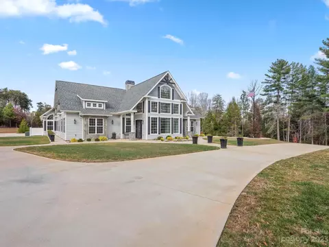 26 Silver Fox Ln, Tryon, NC 28782 photo 5