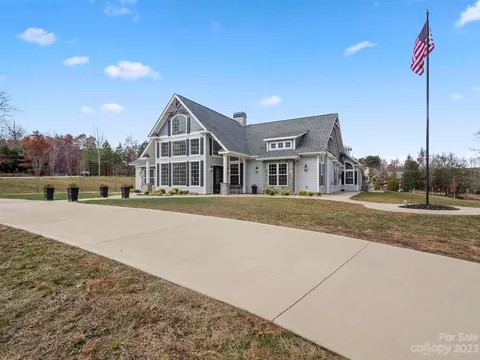 26 Silver Fox Ln, Tryon, NC 28782 photo 6