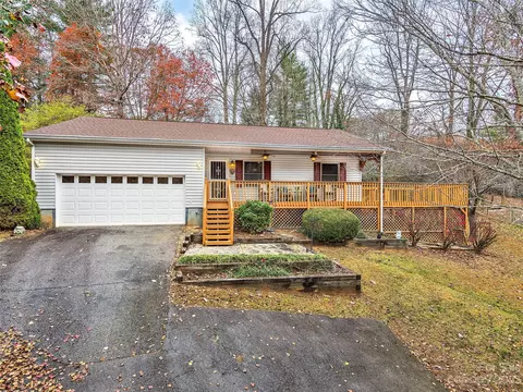 8 Manila St, Asheville, NC 28806