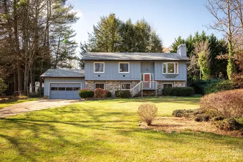 116 Scarlet Dr, Fletcher, NC 28732