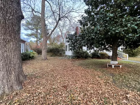 1051 Pine St, Chester, SC 29706 photo 3