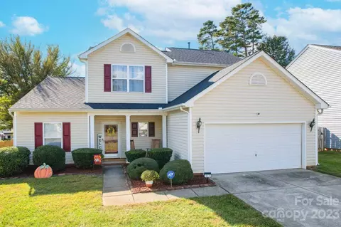 117 Wood Hollow Ct, Mount Holly, NC 28120