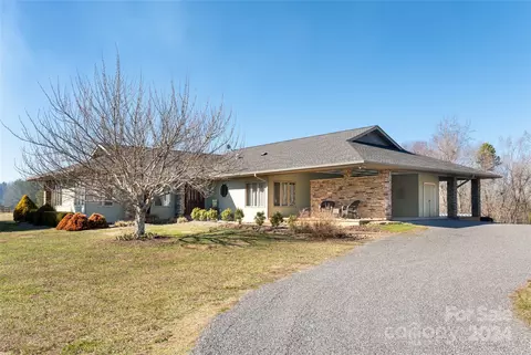 401 Over Hill 7 10 Dr #7 & 10, Tryon, NC 28782