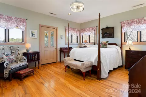 Bedroom - 401 Over Hill 7 10 Dr #7 & 10, Tryon, NC 28782 photo 1 of 5