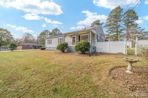 812 S Iredell Ave, Spencer, NC 28159