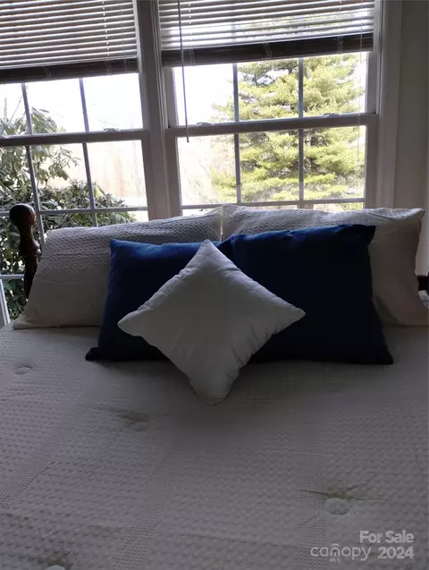 Bedroom - 79 Mitchell St, Canton, NC 28716 photo 1 of 7
