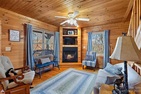 2935 Buck Mountain Rd, Purlear, NC 28665