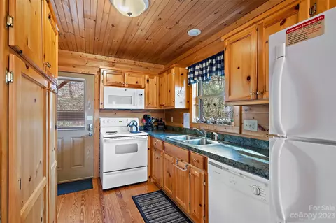 2935 Buck Mountain Rd, Purlear, NC 28665 photo 8