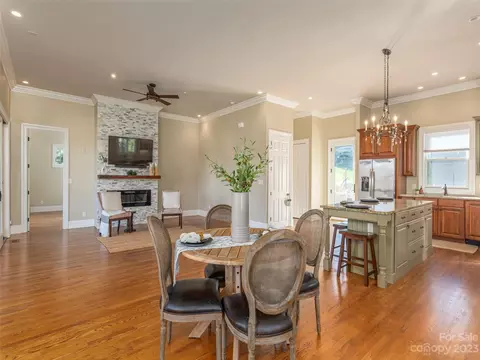 57 Winghaven Hts, Waynesville, NC 28786