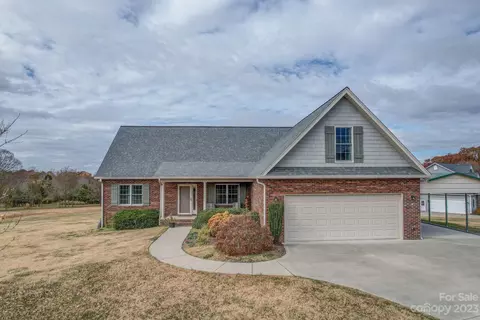 103 Tarheel Dr, Shelby, NC 28150
