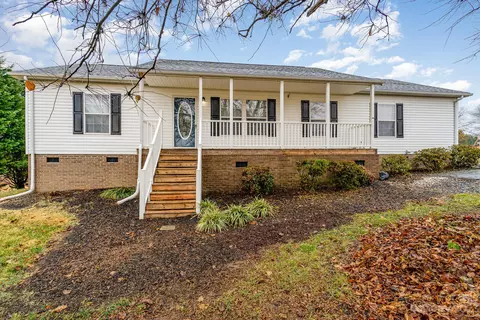 1157 Shiloh Rd, Claremont, NC 28610