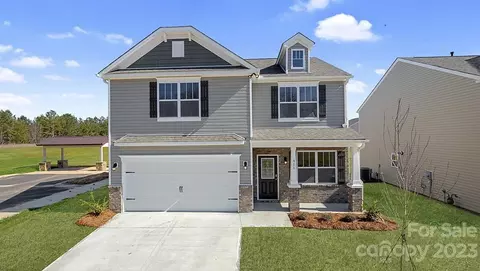 3847 Rosewood Dr, Mount Holly, NC 28120