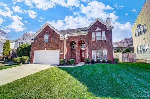 98 Poplar Woods Dr, Concord, NC 28027