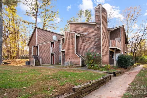 4616 Sharon Chase H Dr #H, Charlotte, NC 28215