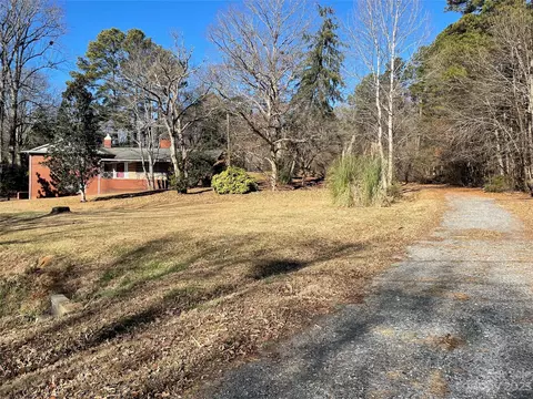 1800 Archwood Dr, Gastonia, NC 28052
