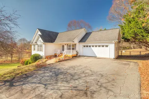 1315 Alexander Rd, Leicester, NC 28748