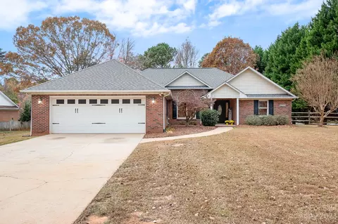 1777 Knights Dr, Denver, NC 28037