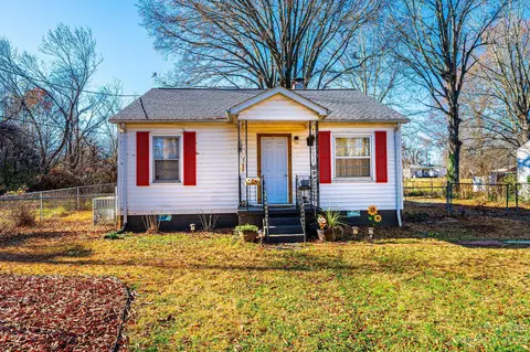 1709 Rowe Ave, Newton, NC 28658