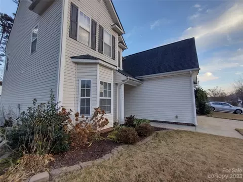 1063 Streamlet Way, Monroe, NC 28110 photo 2