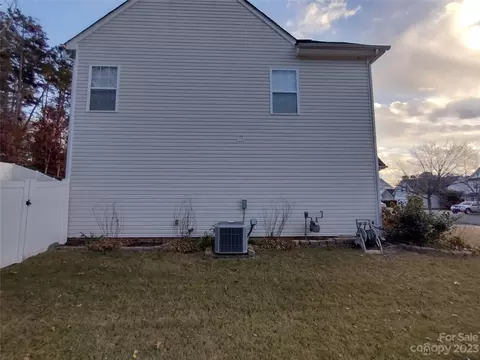 1063 Streamlet Way, Monroe, NC 28110 photo 4