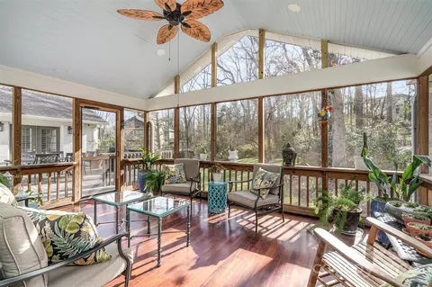423 Mammoth Oaks Dr, Charlotte, NC 28270