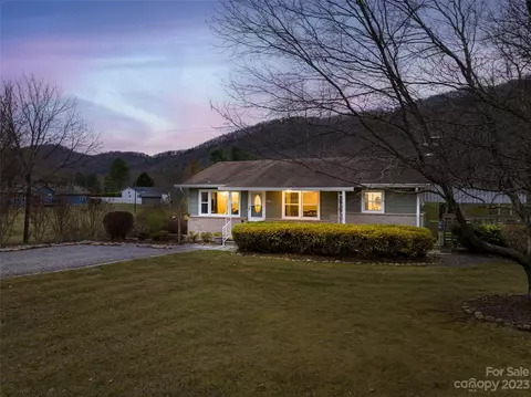 810 Cane Creek Rd, Fletcher, NC 28732