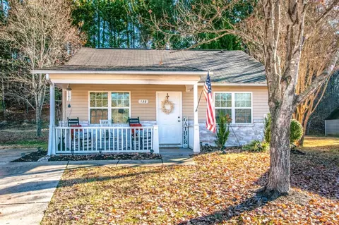 138 Leonard St, Mooresville, NC 28115