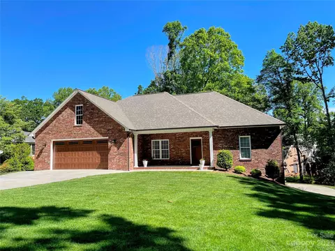 203 7th Street Ne Pl NE, Conover, NC 28613