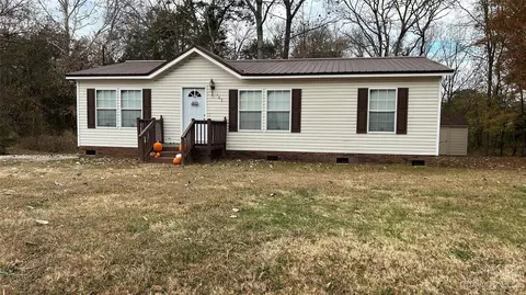 103 Frazier Dr, Chester, SC 29706