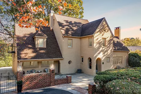 1640 S New Hope Rd, Gastonia, NC 28054