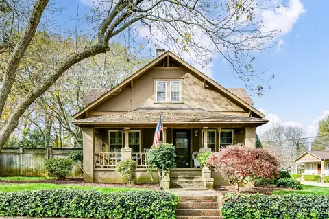 327 Campus St, Charlotte, NC 28216
