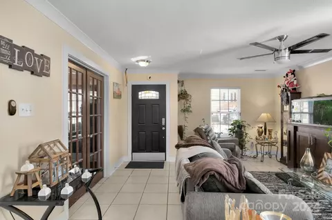 Living - 738 Sinclair Dr, Monroe, NC 28112 photo 2 of 3