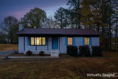60 Townsend Dr, Wadesboro, NC 28170