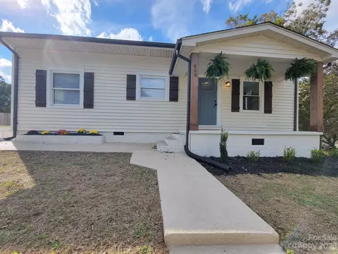 609 Love St, Albemarle, NC 28001