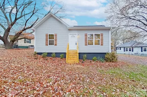 1830 Hilltop Cir, Gastonia, NC 28054