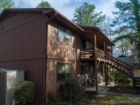 217 Bear Creek Rd, Asheville, NC 28806