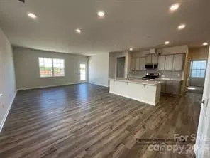 171 White Apple Bf5 Apt 101 Way #BF5 101, Statesville, NC 28625