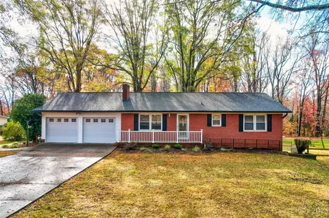 156 Clements Rd, Statesville, NC 28677