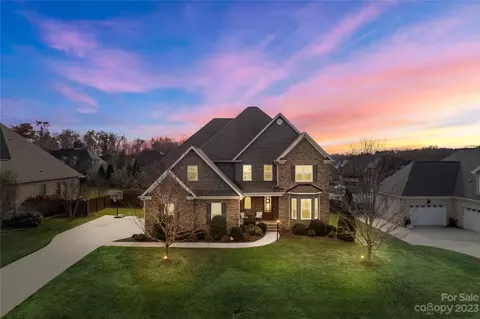 6079 Olde Farm Dr, Pfafftown, NC 27040