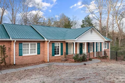 3064 Woodstream Dr, Valdese, NC 28690
