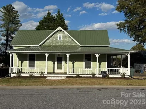 403 2nd Se St SE, Conover, NC 28613