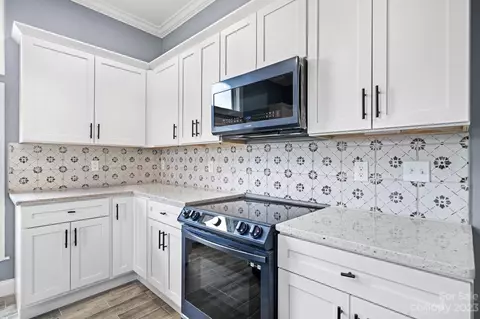 403 2nd Se St SE, Conover, NC 28613 photo 6