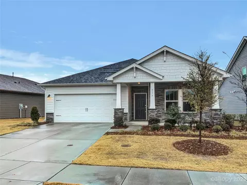 4174 Canopy Creek Dr, Denver, NC 28037
