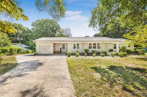 510 Hawthorne Ln, Gastonia, NC 28054