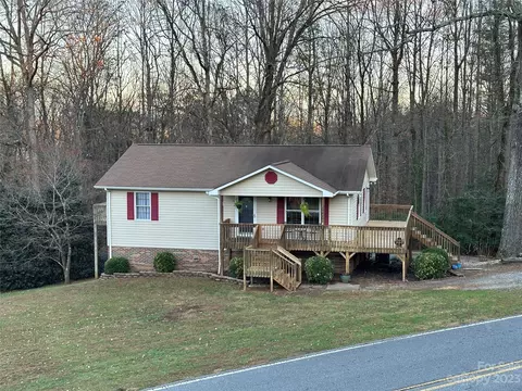 4808 Calico Rd, Lenoir, NC 28645