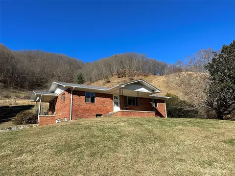 2333 Bald Creek Rd, Clyde, NC 28721