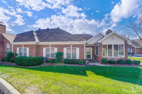 8305 Windsor Ridge Dr, Charlotte, NC 28277